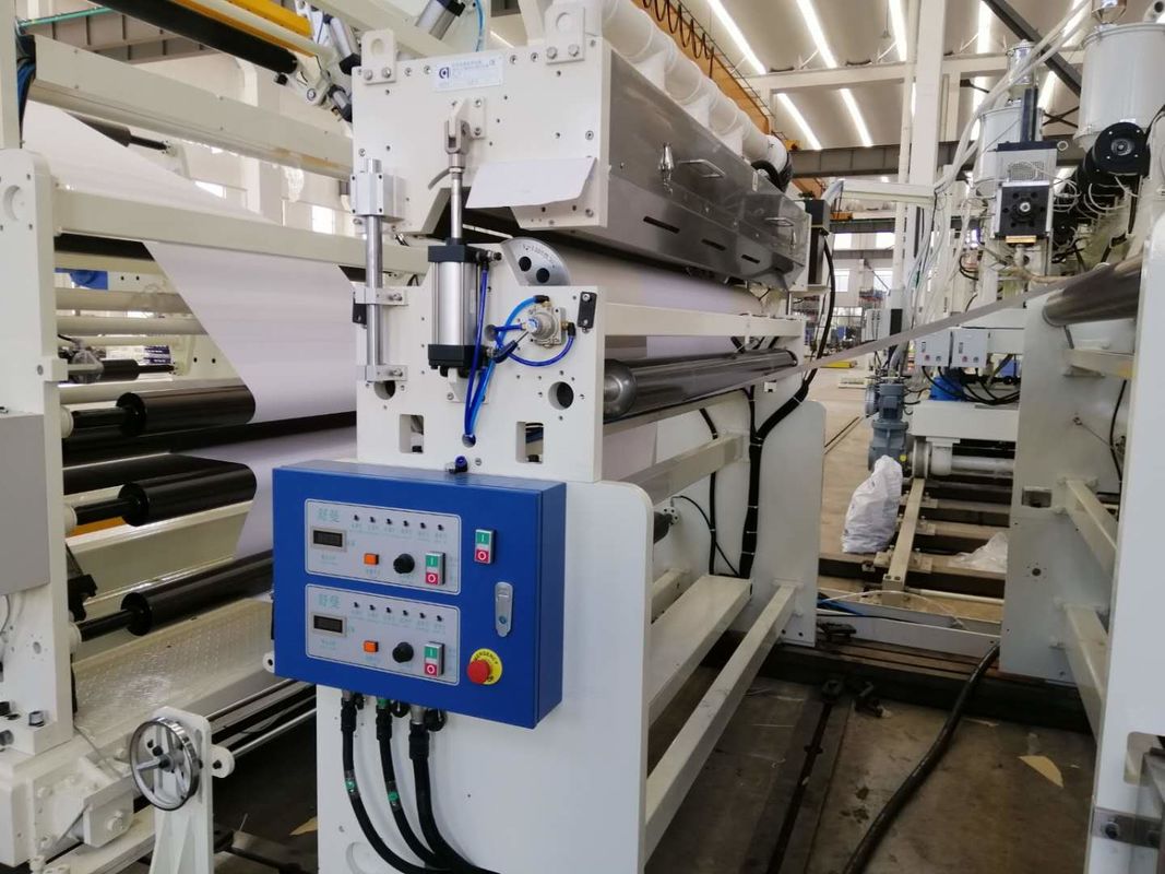 1200-1600mm Mesin Laminasi Kertas Non Woven Besar Otomatis Dengan 2 Otomatis Turnover Air Shaft Kecepatan Tinggi Putih Biru