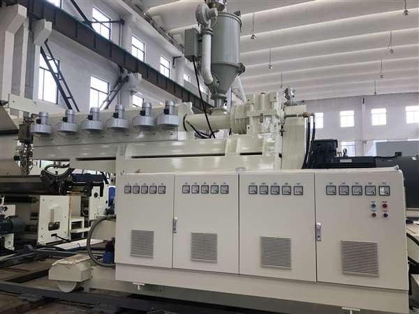 200-400 Kg/Hr Kapasitas Produksi Mesin Laminasi Kertas Ekstrusi Piala Dengan Lapisan